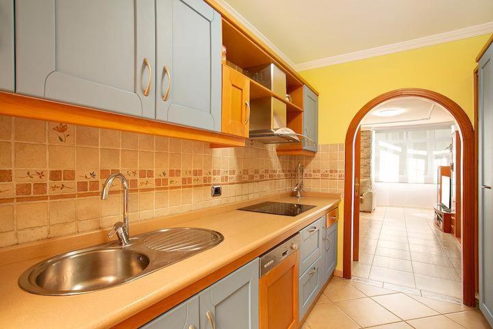 Aeropuerto Gran Canaria Apartamento Vacacional Carrizal エクステリア 写真